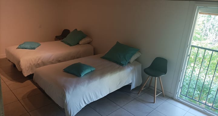 غرفة النوم 2