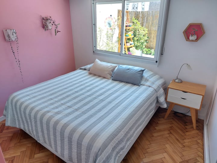 Schlafzimmer 1