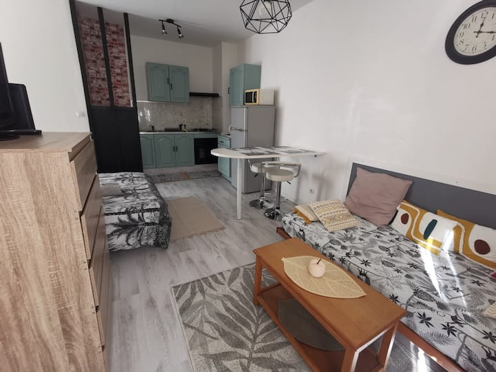 Studio 25 M2 Tout éQuipé Situé Au 1 éTage. - Pont-Saint-Esprit