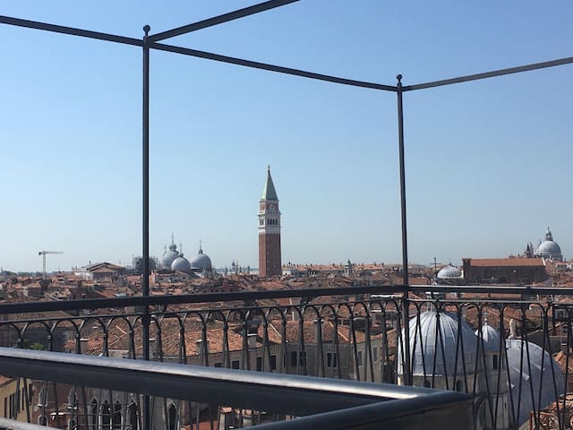 Palazzo Widmann | Luxury Penthouse – 360° Rooftop