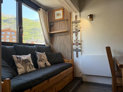 Popular Airbnb listing: Résidence la Vanoise 2 bedrooms 4 people in Les Belleville