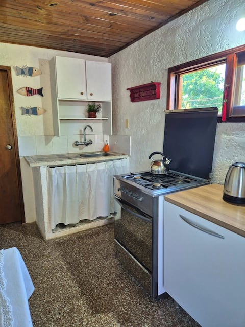 Popular Airbnb listing: Comfortable house a few blocks from the beach. in La Aguada Costa Azul