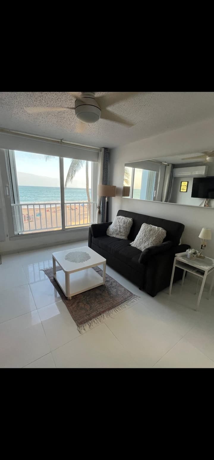 Всекидневна, нов двуспалнен диван „Serta“ във всекидневната!