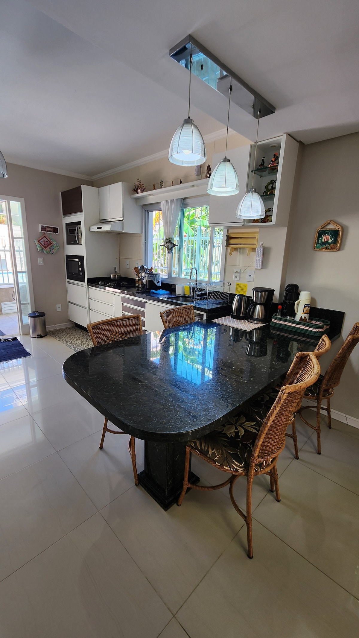 Successful Airbnb property: Comfort and nature on Palmas Beach in Governador Celso Ramos