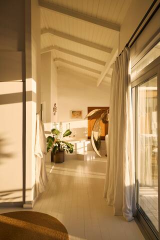 The Sky Cabin Misty Cliffs gallery image 4