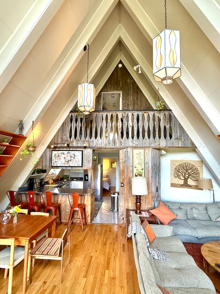 Vintage A-frame+mtn Views+hot Tub+sauna+fire Pit - Stowe, VT