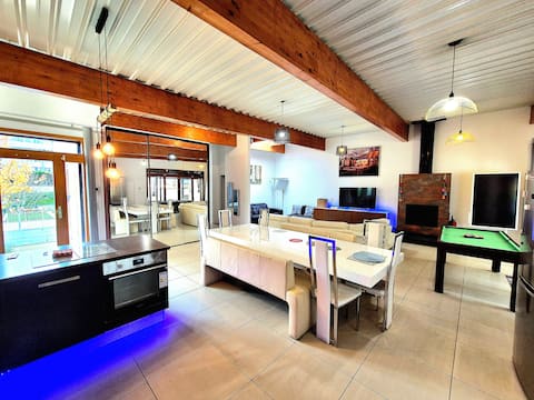 Architect's House - family and business gathering