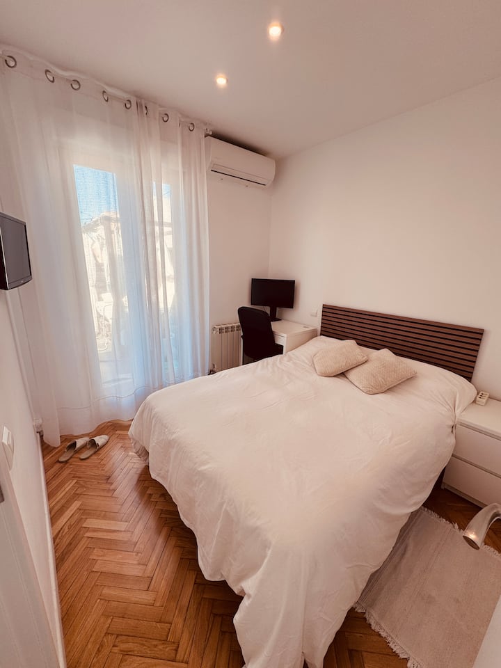 غرفة النوم 2