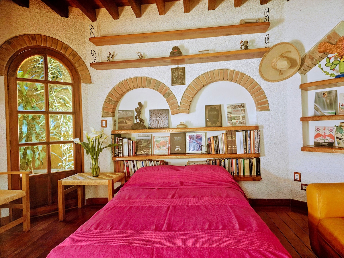 5BR House in Oaxaca City — 5 bedroom vacation rental in Oaxaca City