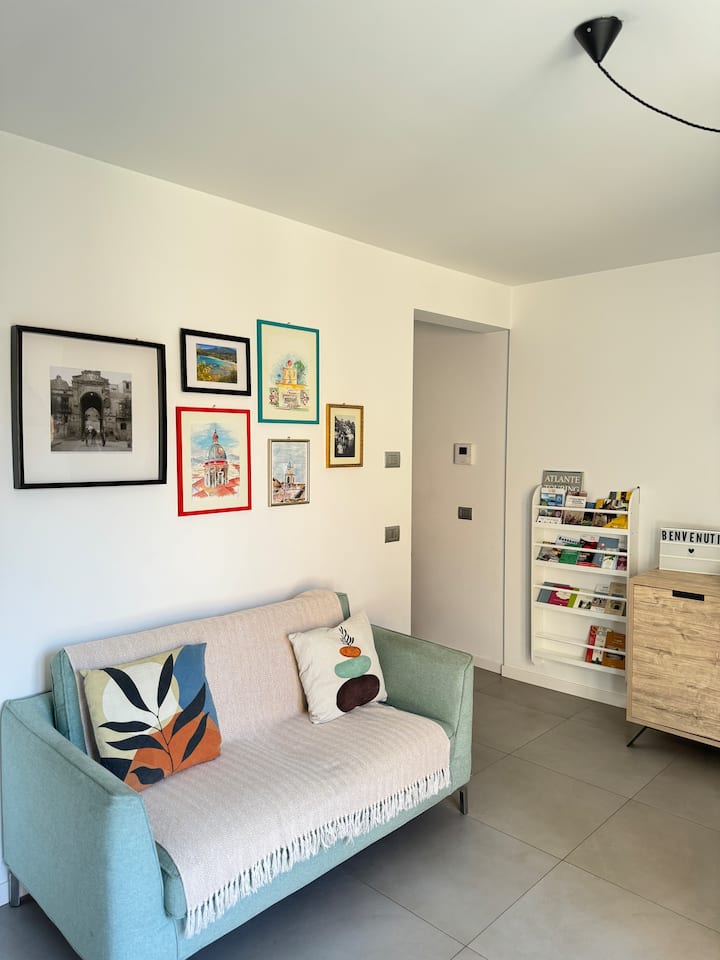 Bright Cozy Apartment Center Of Historic District - Sicilia