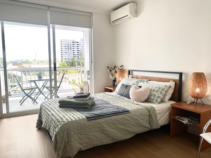 South Bank Parklands / Galleries & City - Brisbane