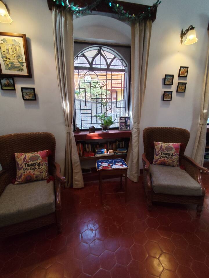 Living room image 6