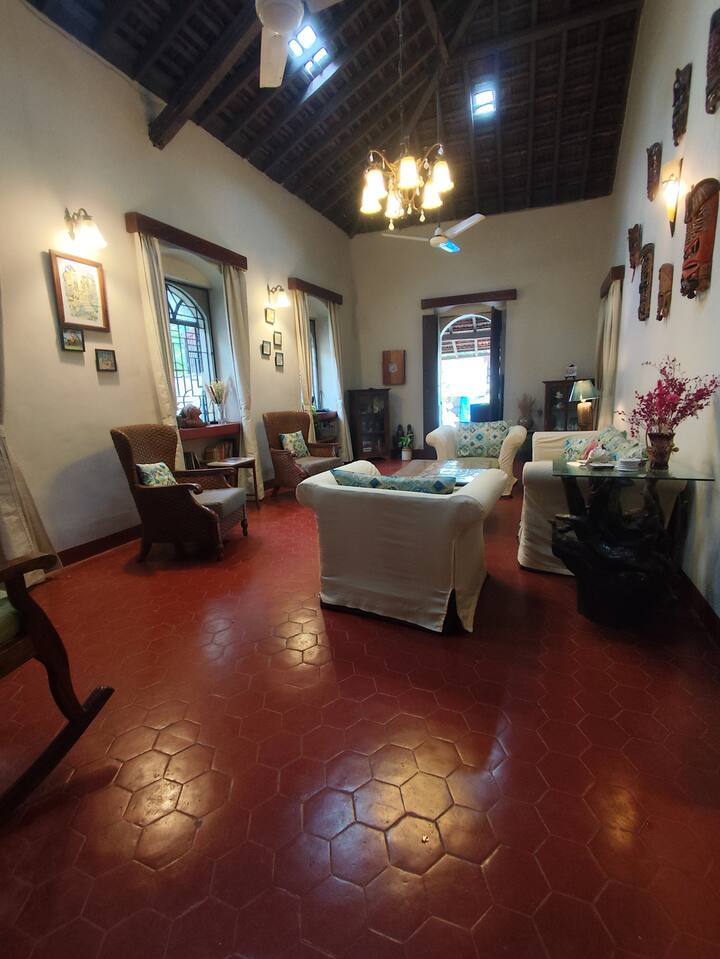 Living room image 8