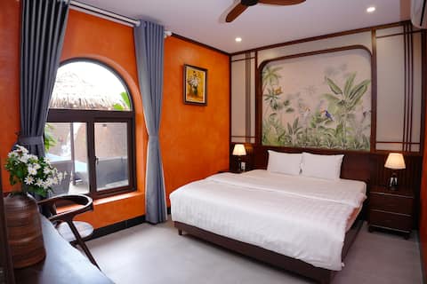 Double room with breakfast & pool I Near Tam Coc