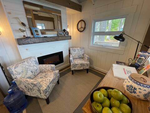 Successful Airbnb property: The Loon's Nest Cottage in Steep Falls