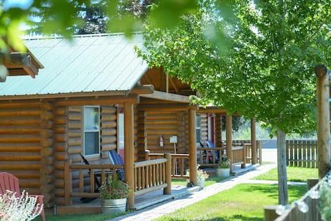 Your own little log cabin! Long Horse Ranch #2