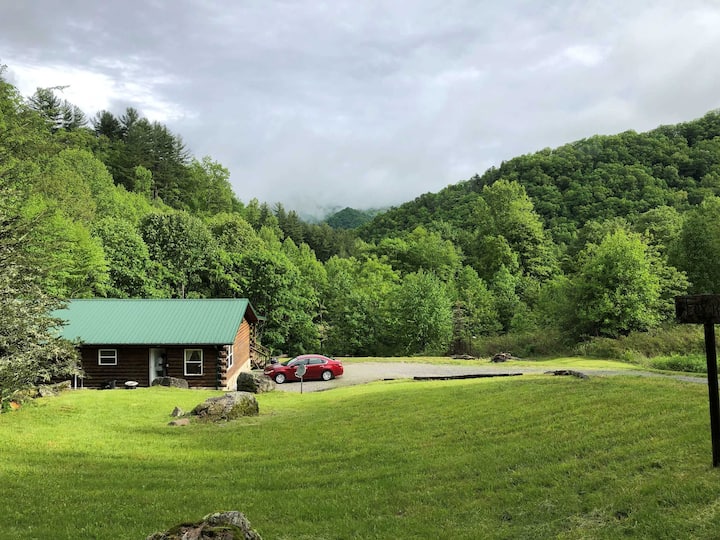 Romantic Stay  By The Creek -Secluded/self-checkin - North Carolina