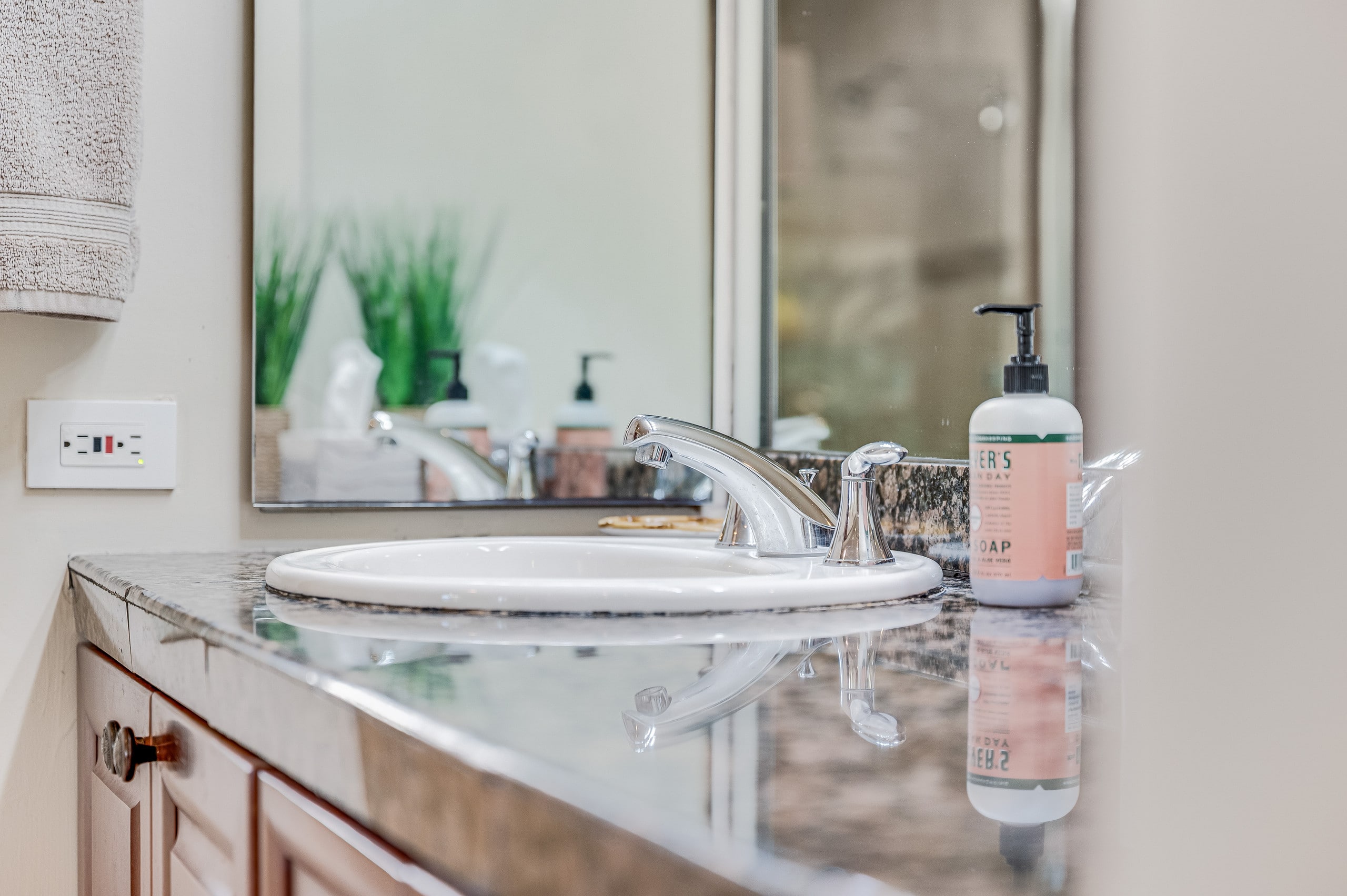 Condo in Wailea · ★4.8 · 2 bedrooms · 3 beds · 2 baths - Image 24