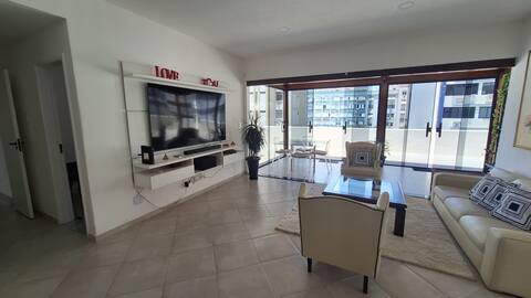 Airbnb em destaque: Beautiful Penthouse with Terrace, 2 Bedrooms in Ipanema em Ipanema