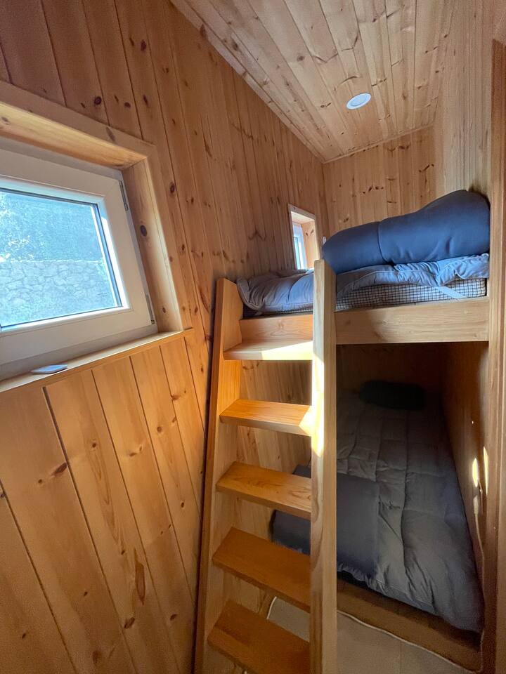 საძინებელი 2