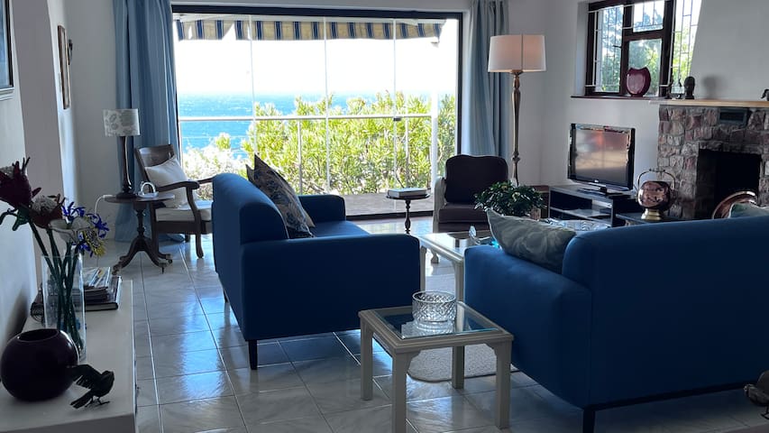 Fabulous Fish Hoek! Sea View Villa