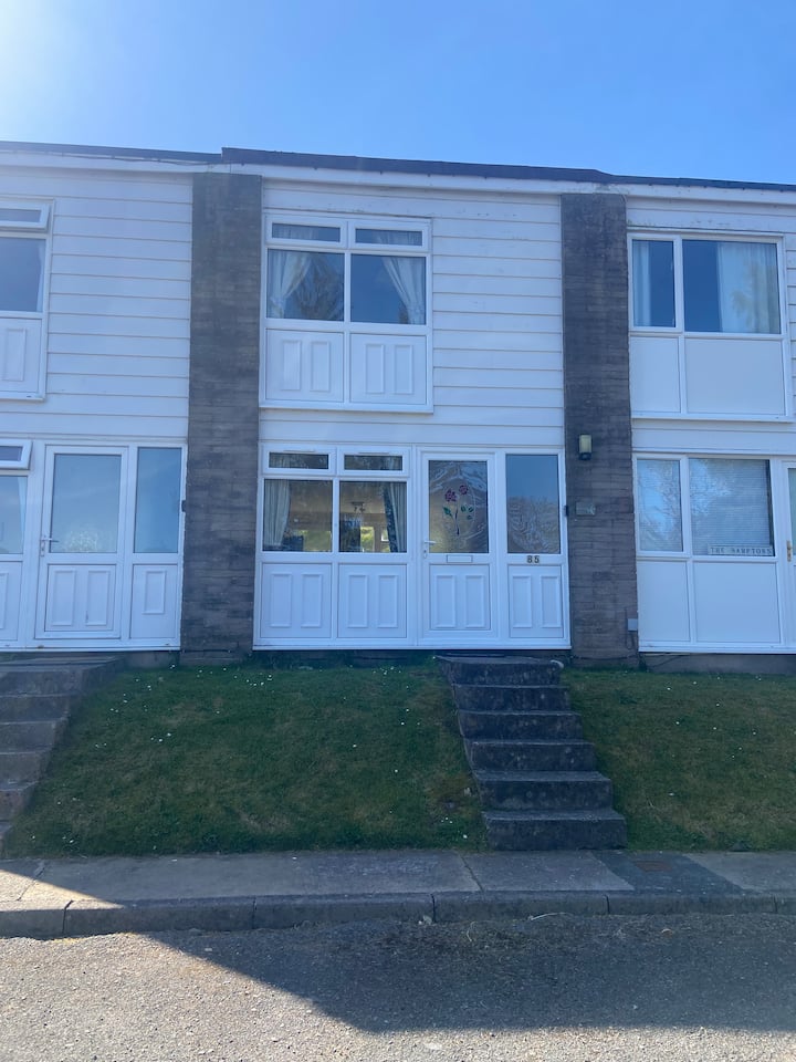 The Valenden Sea Side Holiday Home - Freshwater East