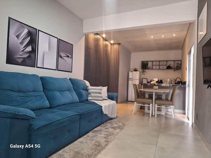 Casa Moderna Com 
Ar Condicionado - Piratininga