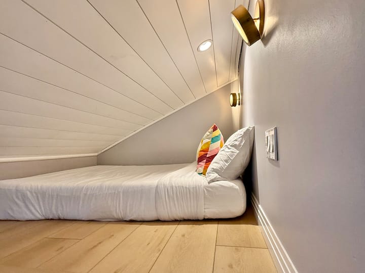 Ორსართულიანი საწოლის ადგილი