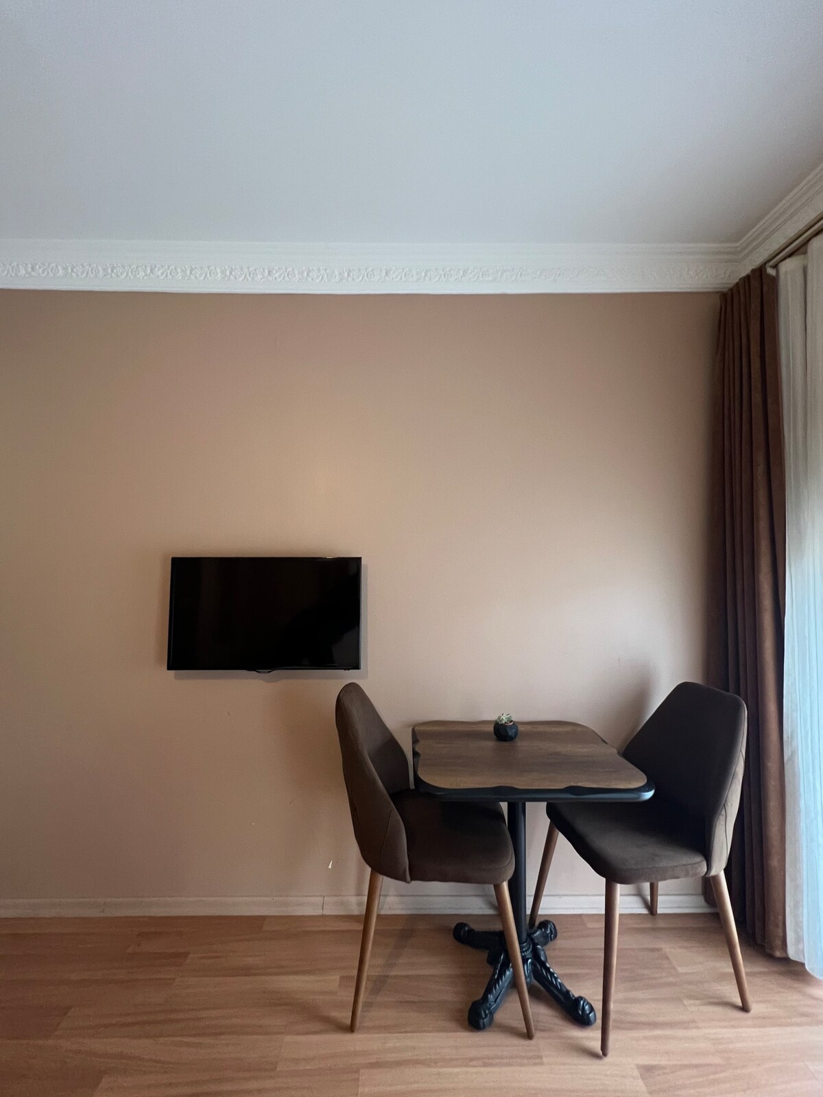 მისაღები ოთახი