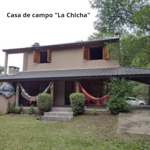 Anuncio de Airbnb popular: Casa de Campo "La Chicha" en Los Reartes