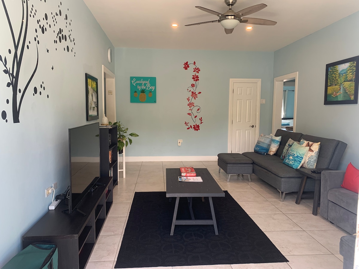 Oddýchnite si po zábavnom dni na pláži Puerto Seco 