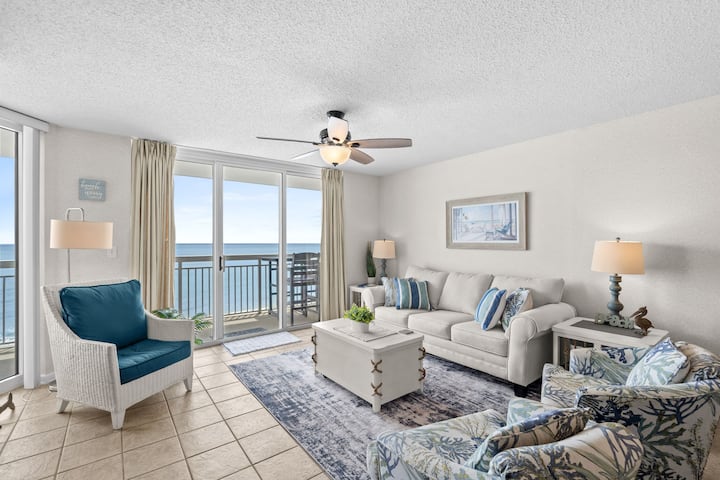 2 Bedroom Oceanfront Condo. Crescent Beach. - North Myrtle Beach, SC