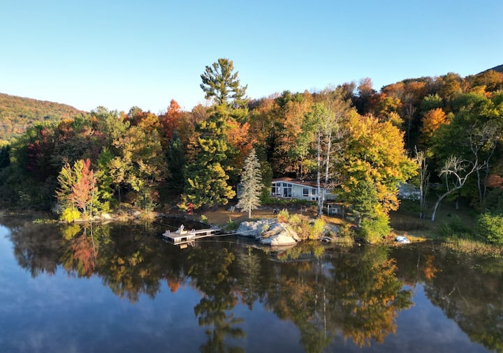 Bromont Lakefront House Near Ski Hill. - Bromont