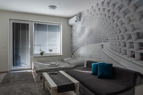 Studio Apartment+free Parking