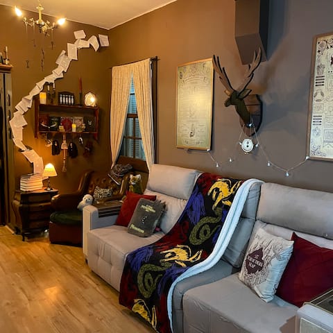 Top performing Airbnb: Wizarding World-themed house (entire and private) in Cidade Baixa