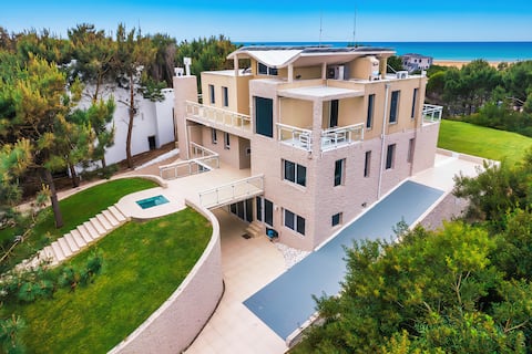 Romantic Beach House