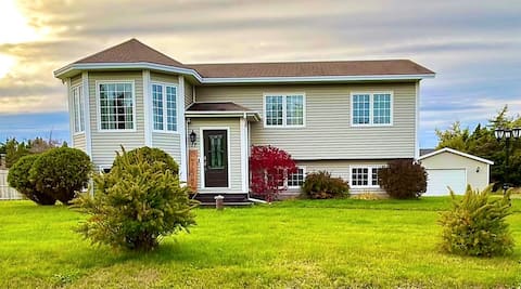 Balda Rental: Large 2 B Apt- 10 mins from Airport