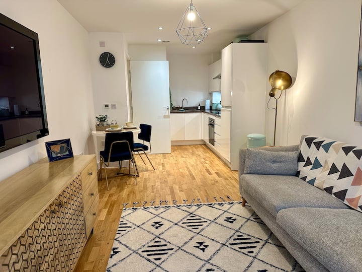 Clean And Modern Apartment - Stevenage