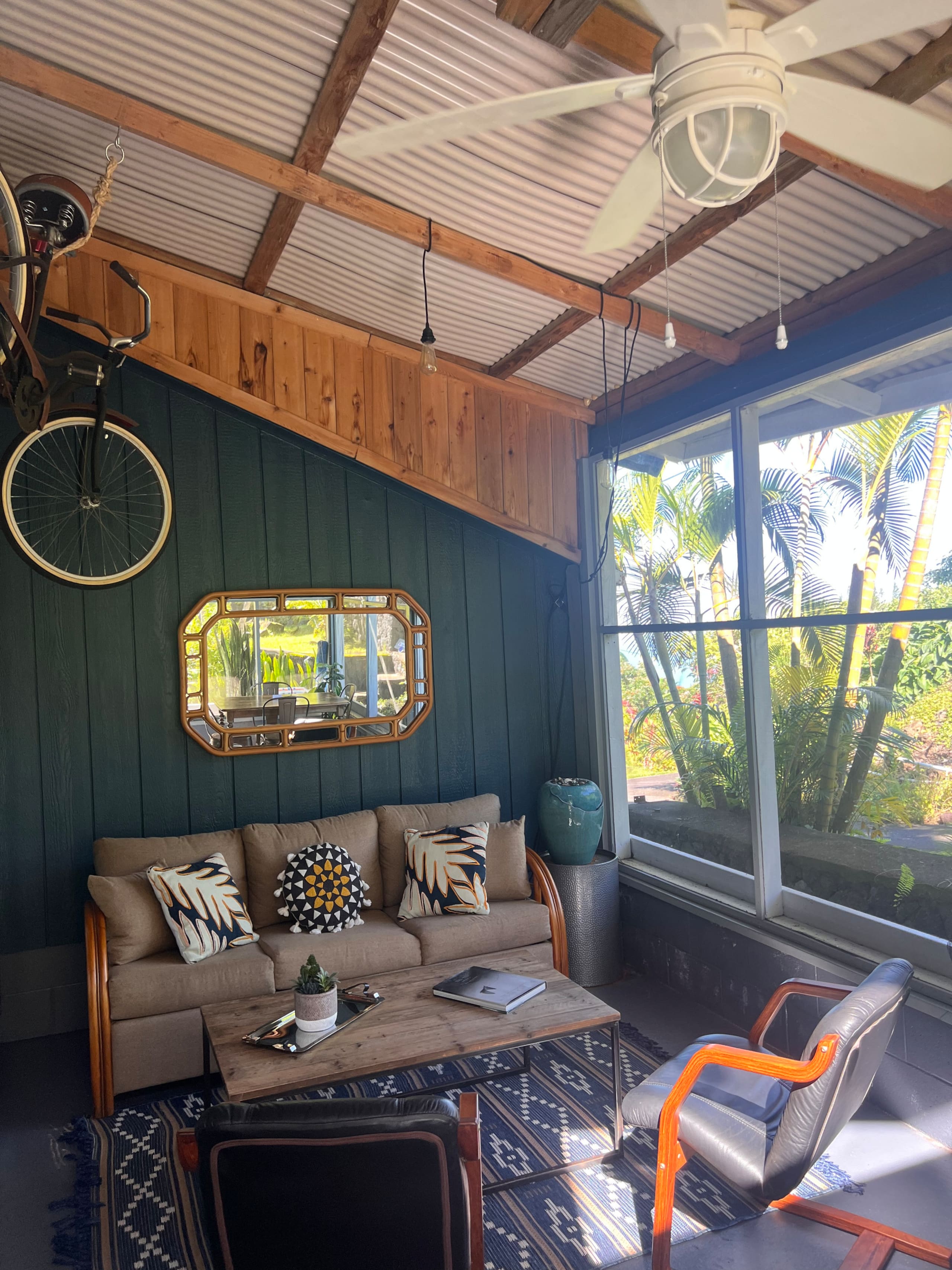 BLUE BLISS: Hip Hideaway w/Hawaiian Gardens - Image 14