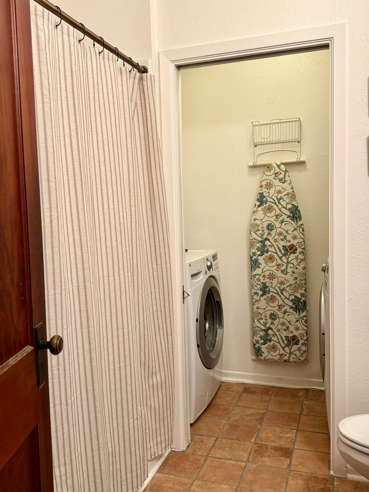 1911 Historic Hyde Park Cottage