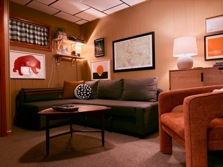 First floor third bedroom/media room. Queen pull-out sofa bed