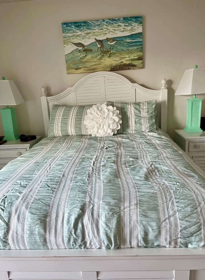 Chambre principale… Lit queen size