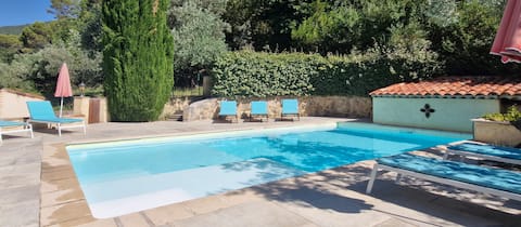 La bastide des oliviers, heated pool