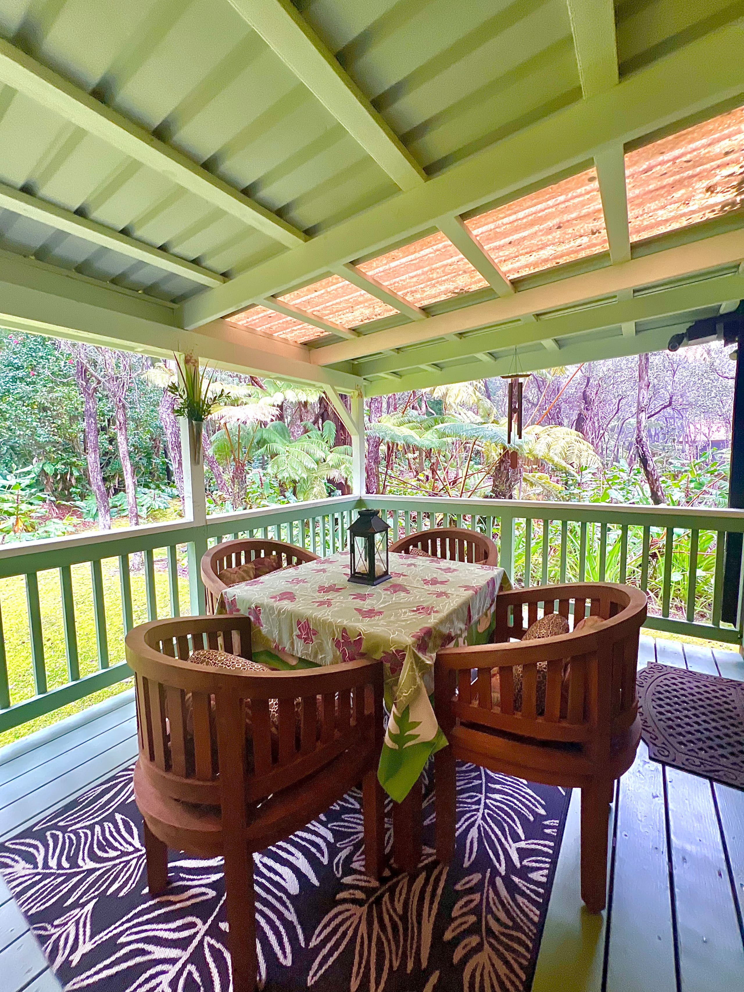 Cabin in Volcano · ★4.84 · 2 bedrooms · 3 beds · 1 bath - Image 10
