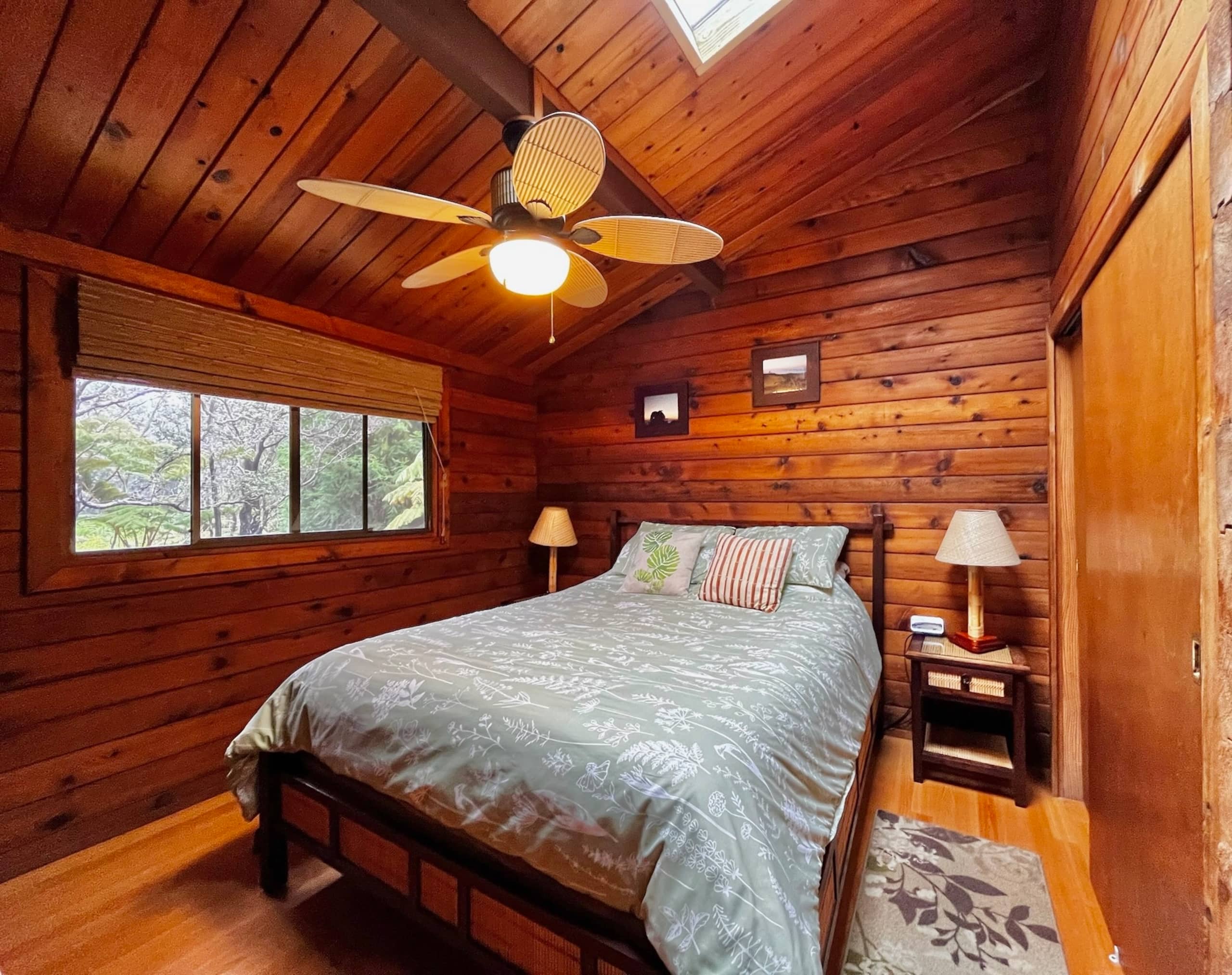 Cabin in Volcano · ★4.84 · 2 bedrooms · 3 beds · 1 bath - Image 6