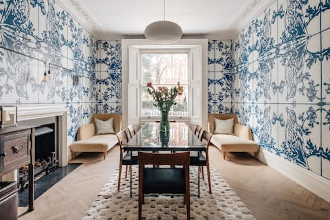 Top performing Airbnb: Classy Cosmopolitan House in South Ken/Chelsea in Kensington And Chelsea