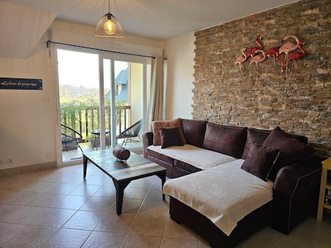 Annonce Airbnb populaire: Ideal spot 800 m from the beach! 42 m2 of happiness à Blonville Sur Mer