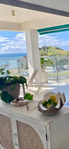 99 Caba – Luxury Beachfront 3brm Penthouse 2.5bth