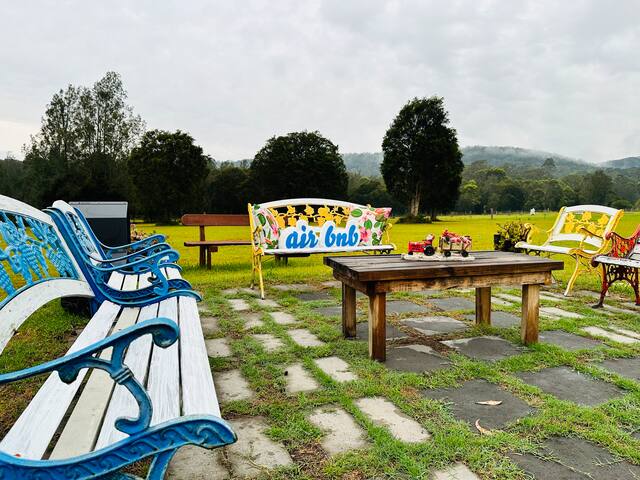 5 bedrooms with mountain views on a 2 acre lot gallery image 2