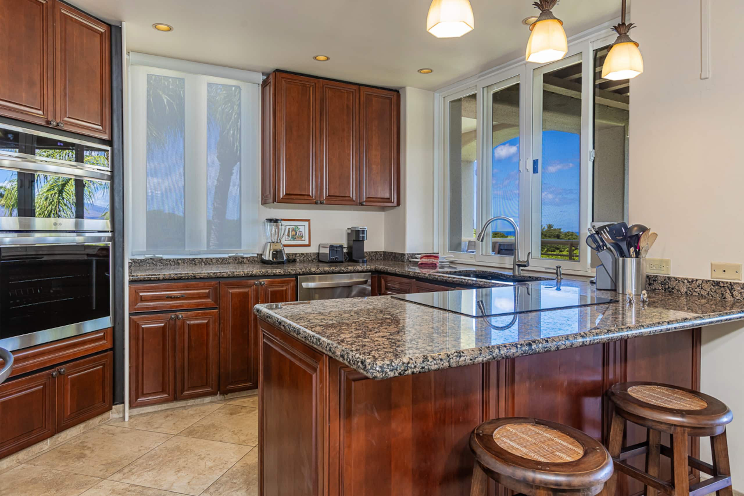 Townhouse in Kihei · ★4.97 · 2 bedrooms · 3 beds · 2 baths - Image 21